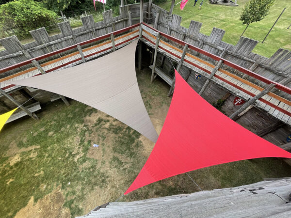 Új! - 4,2 x 4,2 x 6 méter - háromszög napvitorla